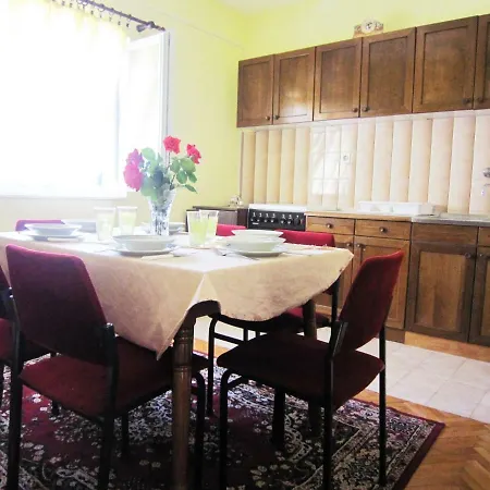 Ruza Apartamento Vodice